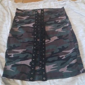 Fashion nova mini skirt